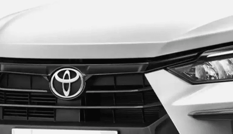 Sleek Upper Grille
